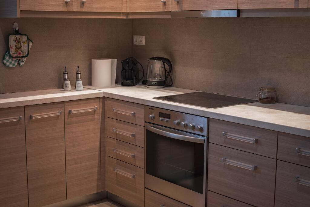 Λabirinthia Apartment Atena Exterior foto